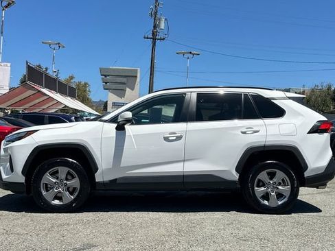 Used 2024 Toyota RAV4 XLE FWD image 7