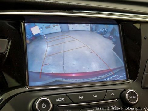 Used 2019 Buick Envision Essence image 16