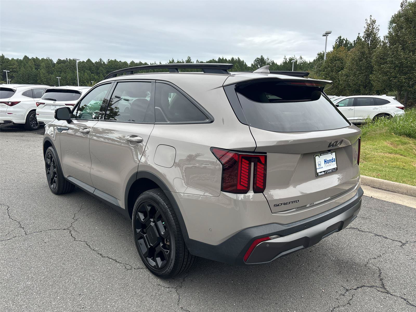 Used 2025 Kia Sorento SX AWD/4WD image 33
