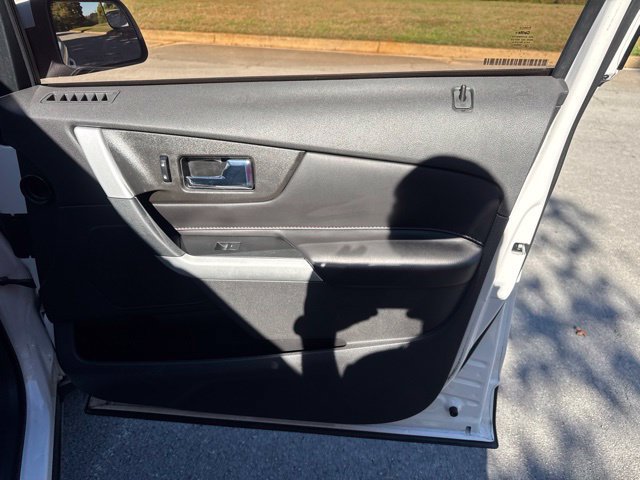 Used 2013 Ford Edge SEL FWD image 9