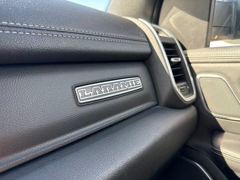 Used 2022 RAM 1500 Laramie AWD/4WD image 28