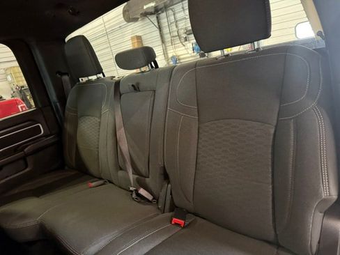 Used 2025 RAM 2500 Big Horn AWD/4WD image 35