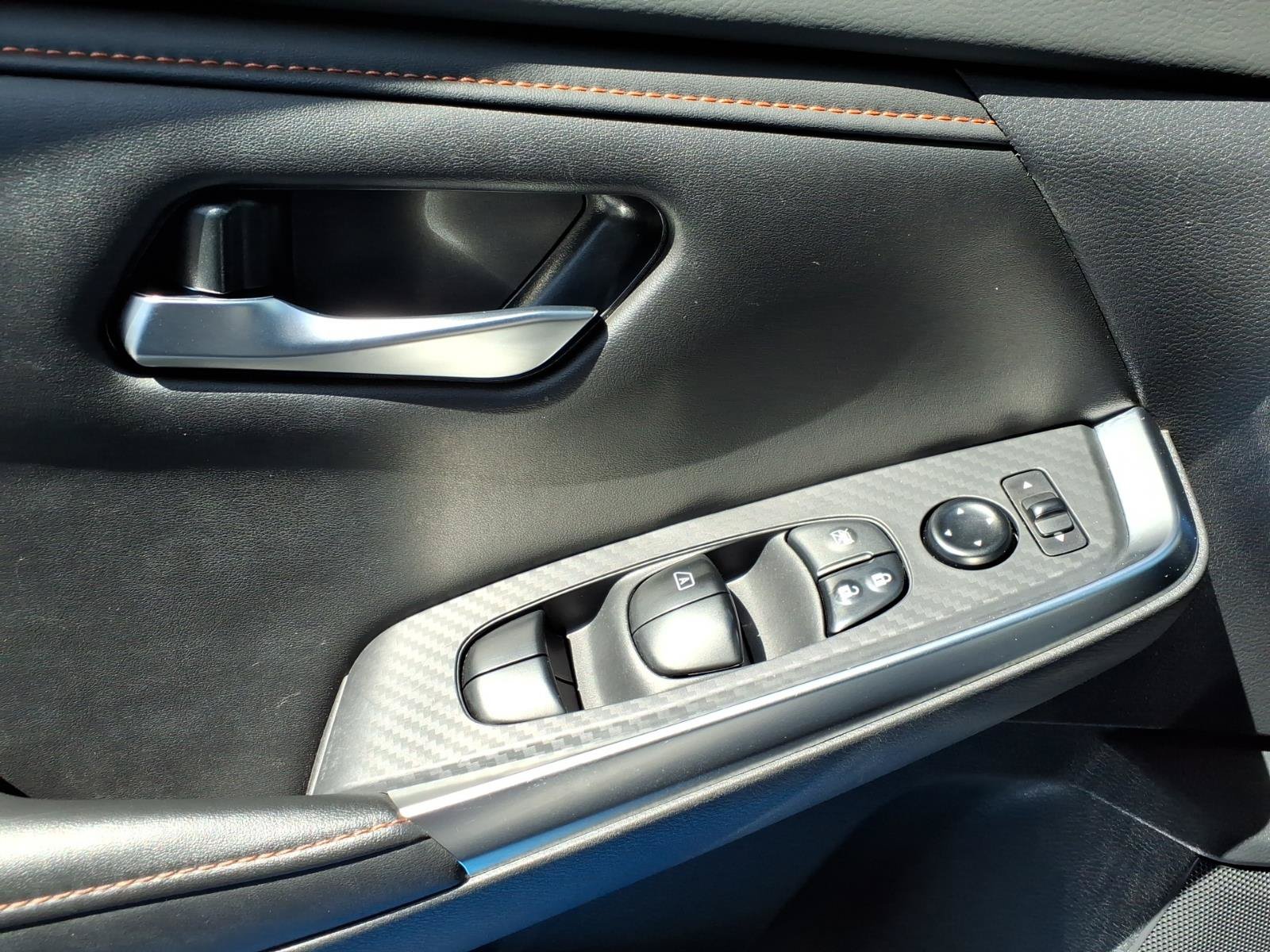 Used 2022 Nissan Sentra SR w/ SR Premium Package FWD image 33