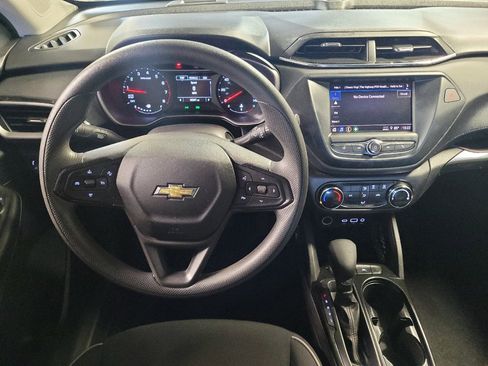 Used 2023 Chevrolet TrailBlazer LS FWD image 22