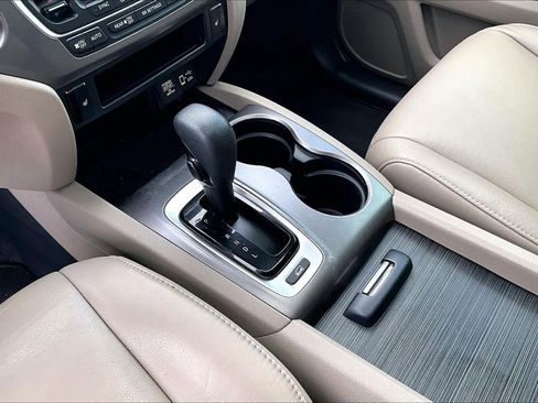Used 2020 Honda Pilot EX-L image 16
