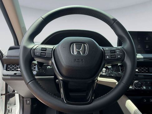 Certified 2025 Honda Accord EX-L image 27