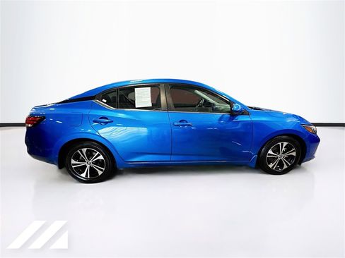 Used 2020 Nissan Sentra SV image 4