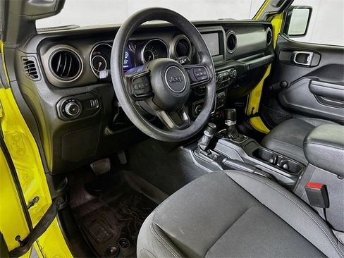 Used 2023 Jeep Wrangler Sport image 7