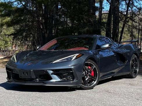 Used 2020 Chevrolet Corvette Stingray image 1