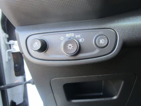 Used 2023 Chevrolet TrailBlazer LT w/ Convenience Package image 11