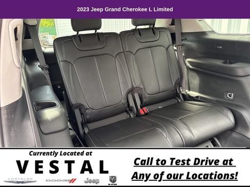 Used 2023 Jeep Grand Cherokee L Limited w/ Black Appearance Package AWD/4WD image 34