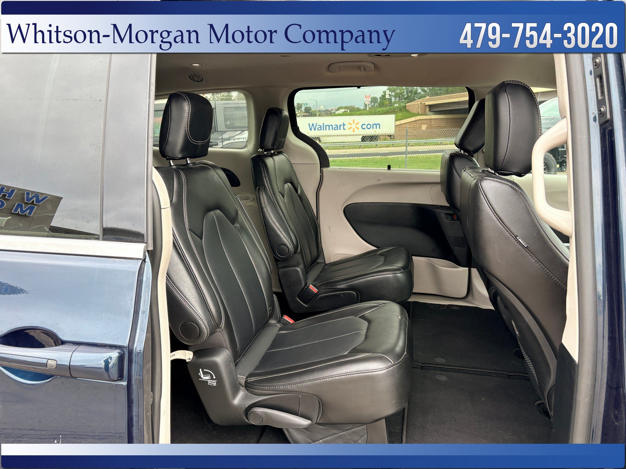 Used 2024 Chrysler Pacifica Touring-L FWD image 39