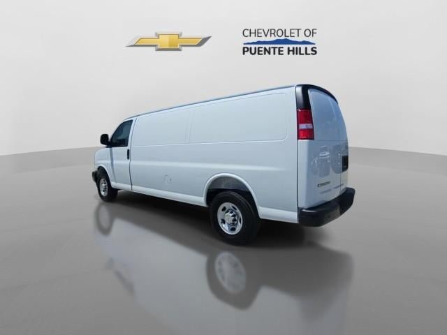 New 2026 Chevrolet Express 2500 Extended w/ Communications Package RWD image 6