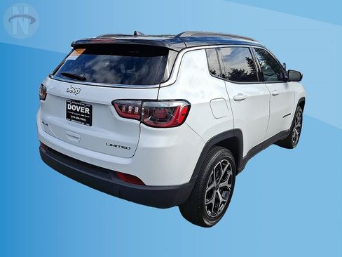 Certified 2025 Jeep Compass Limited AWD/4WD image 17