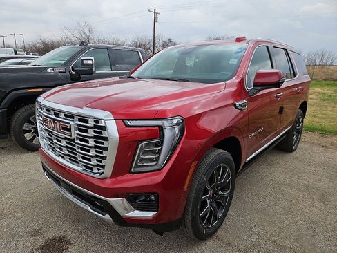 New 2026 GMC Yukon Denali w/ Sun & Power Step Package image 1