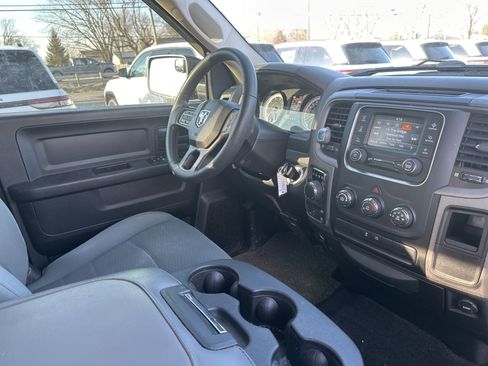 Used 2017 RAM 1500 Express image 23