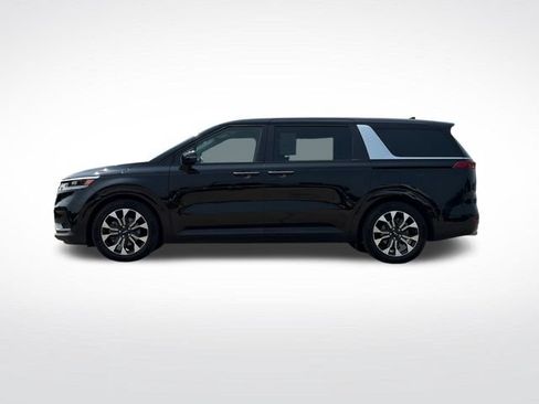 Used 2024 Kia Carnival EX FWD image 29