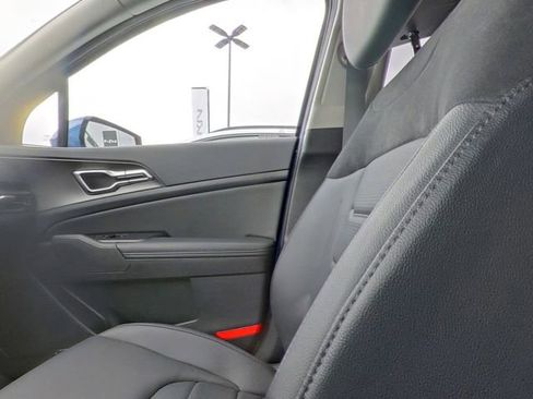Used 2026 Kia Sportage SX FWD image 28