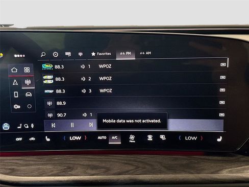 Certified 2025 Audi Q5 Premium w/ Convenience Package AWD/4WD image 15