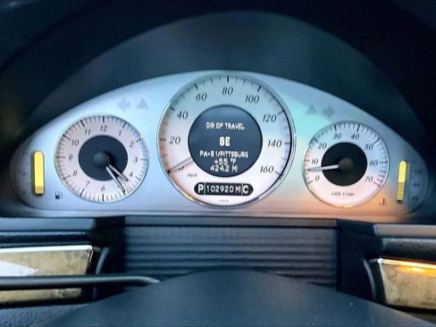 Used 2008 Mercedes-Benz E 350 E 350 Sedan 4D image 19