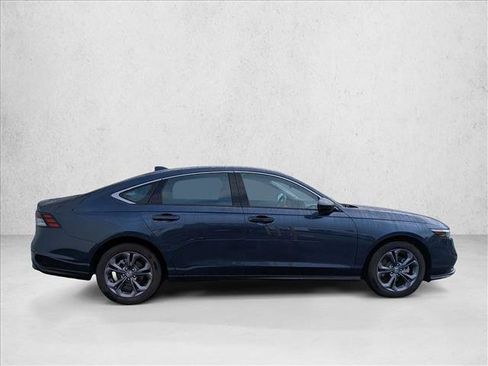 Used 2023 Honda Accord EX image 4