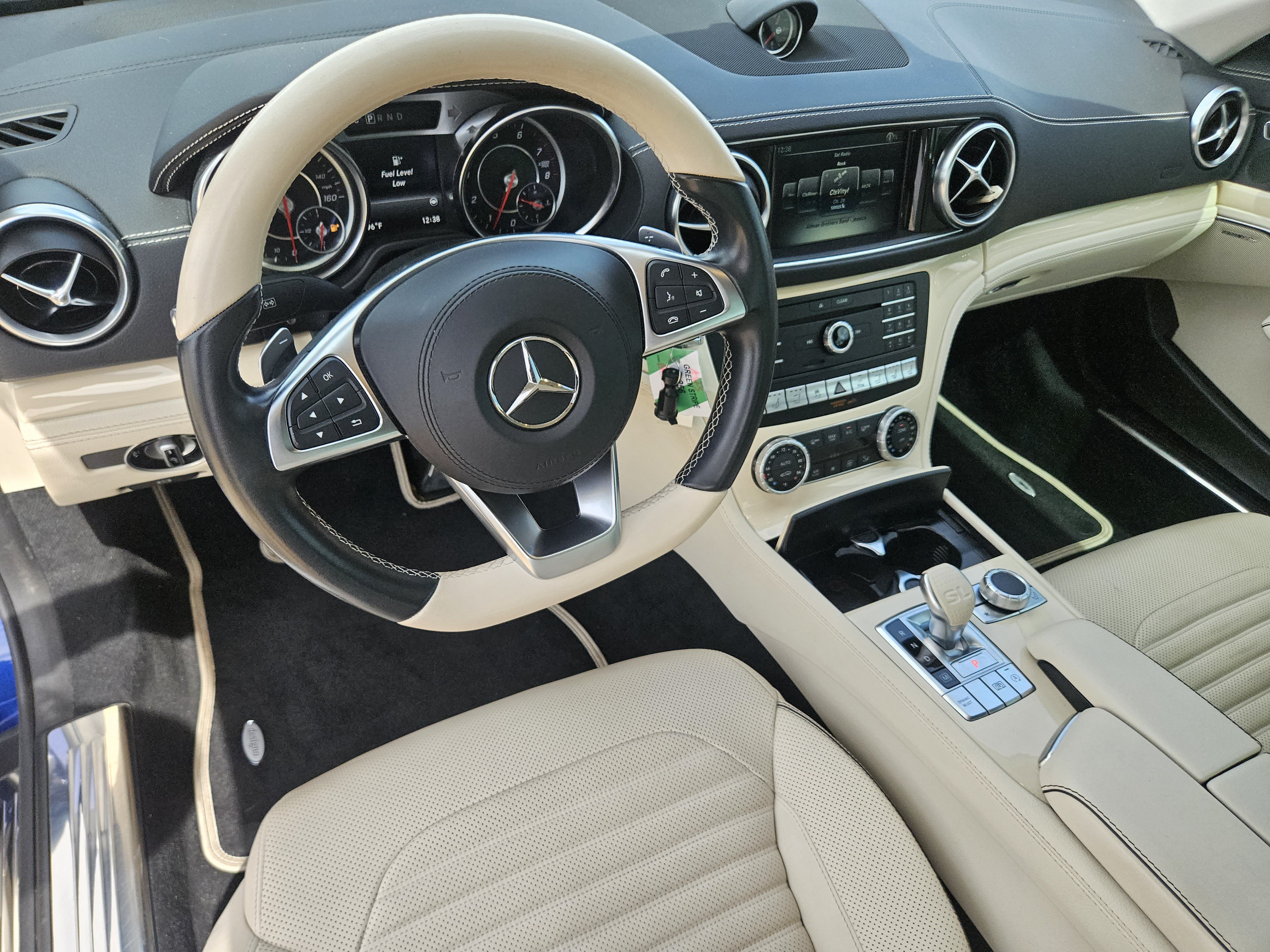 Used 2017 Mercedes-Benz SL 450 image 24