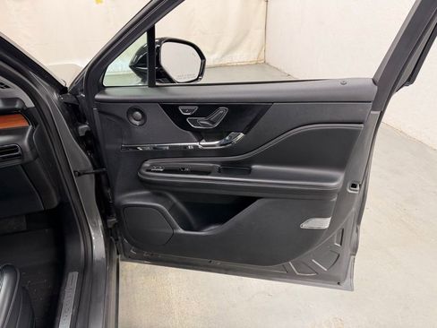 Used 2021 Lincoln Corsair Reserve w/ Equipment Group 201A AWD/4WD image 9