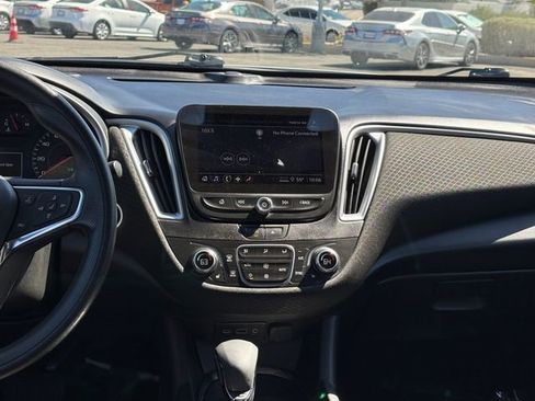 Used 2024 Chevrolet Malibu LT FWD image 18
