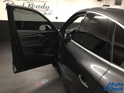 Used 2023 Audi SQ5 Premium Plus w/ Premium Plus Package AWD/4WD image 20