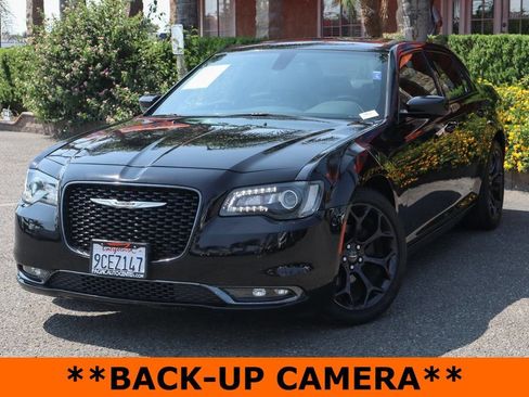 Used 2020 Chrysler 300 S image 4