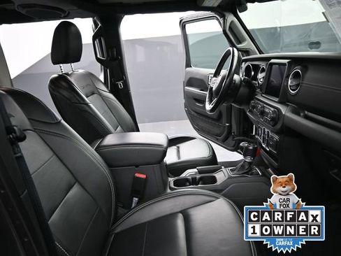 Used 2021 Jeep Wrangler Unlimited Sahara w/ Cold Weather Group image 25