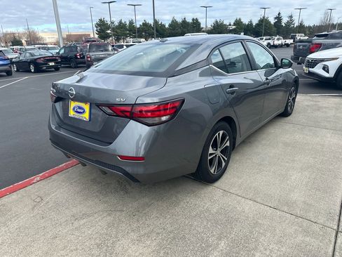 Used 2023 Nissan Sentra SV image 4
