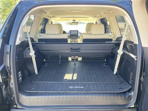 Used 2023 Lexus GX 460 Premium AWD/4WD image 25