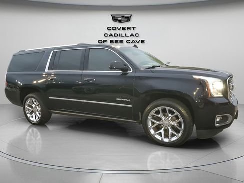 Used 2020 GMC Yukon XL Denali w/ Denali Premium Package image 1