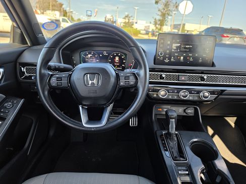 Used 2025 Honda Civic Sport Touring image 9