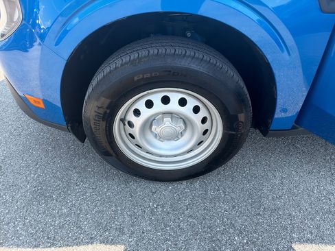 Certified 2025 Ford Maverick XL FWD image 28