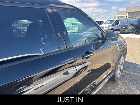 Used 2020 Ford Explorer Limited image 8