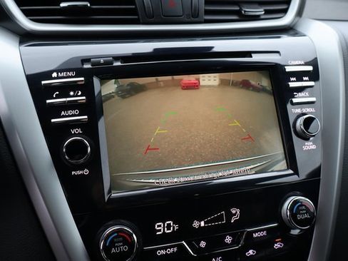 Used 2020 Nissan Murano S w/ Technology Package image 18