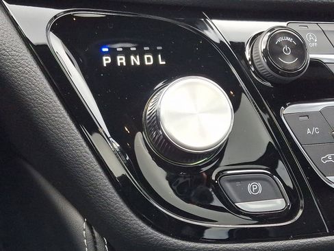 New 2026 Chrysler Pacifica Limited w/ S Appearance Package image 8