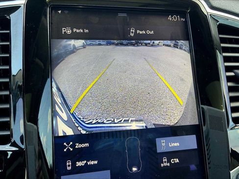 Used 2017 Volvo XC90 T6 Momentum w/ Vision Package image 26