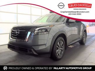 Certified 2025 Nissan Pathfinder SV w/ SV Premium Package FWD video 1