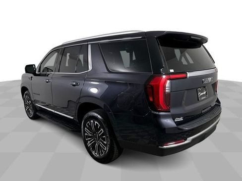 Used 2025 GMC Yukon Elevation AWD/4WD image 6