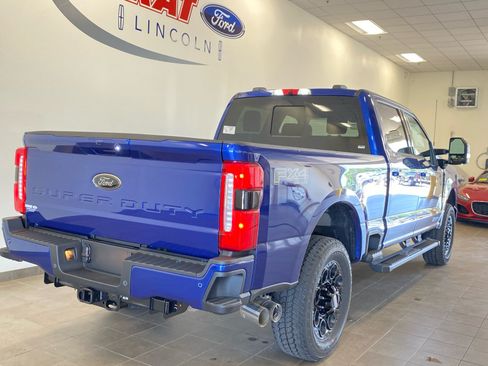 New 2026 Ford F250 Lariat w/ Black Appearance Package AWD/4WD image 7