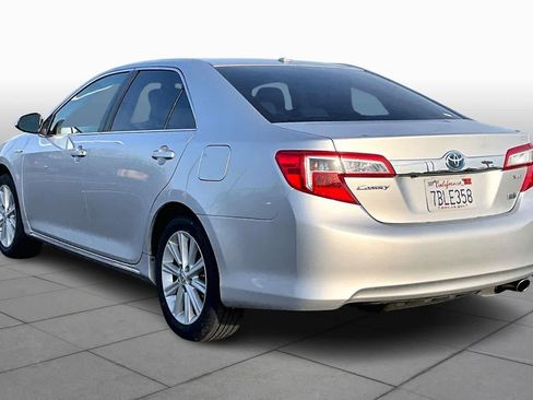 Used 2013 Toyota Camry LE image 9