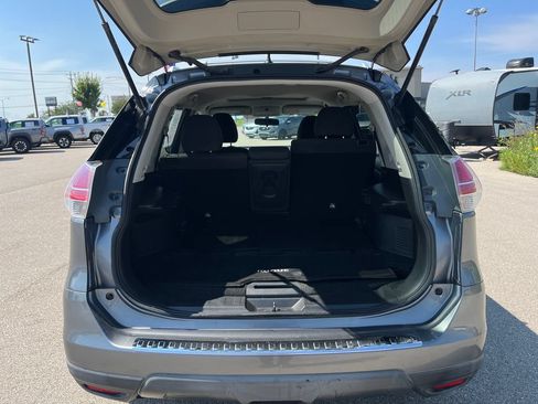 Used 2016 Nissan Rogue SV AWD/4WD image 29