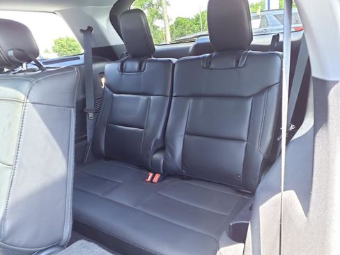 Used 2021 Ford Explorer XLT w/ Equipment Group 202A image 17