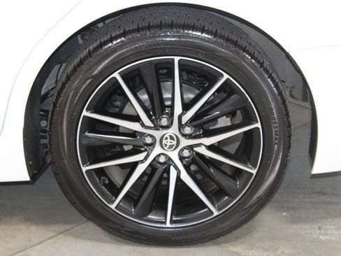 Used 2022 Toyota Camry SE FWD image 16