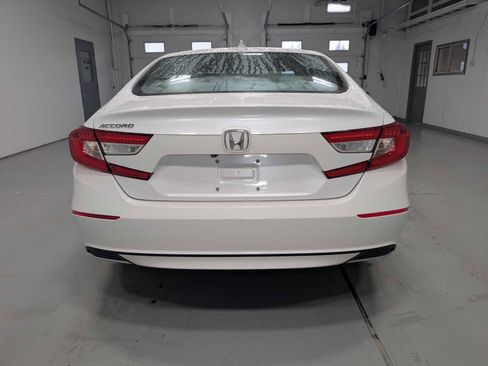 Used 2018 Honda Accord LX image 9