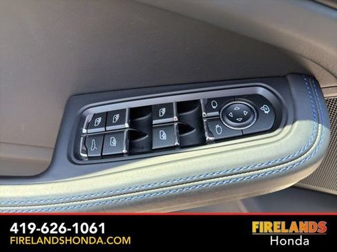 Used 2023 Porsche Macan GTS AWD/4WD image 17