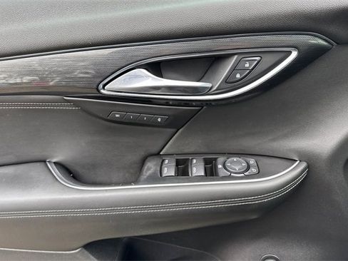 Used 2022 Buick Envision Essence w/ Sport Touring Package image 11